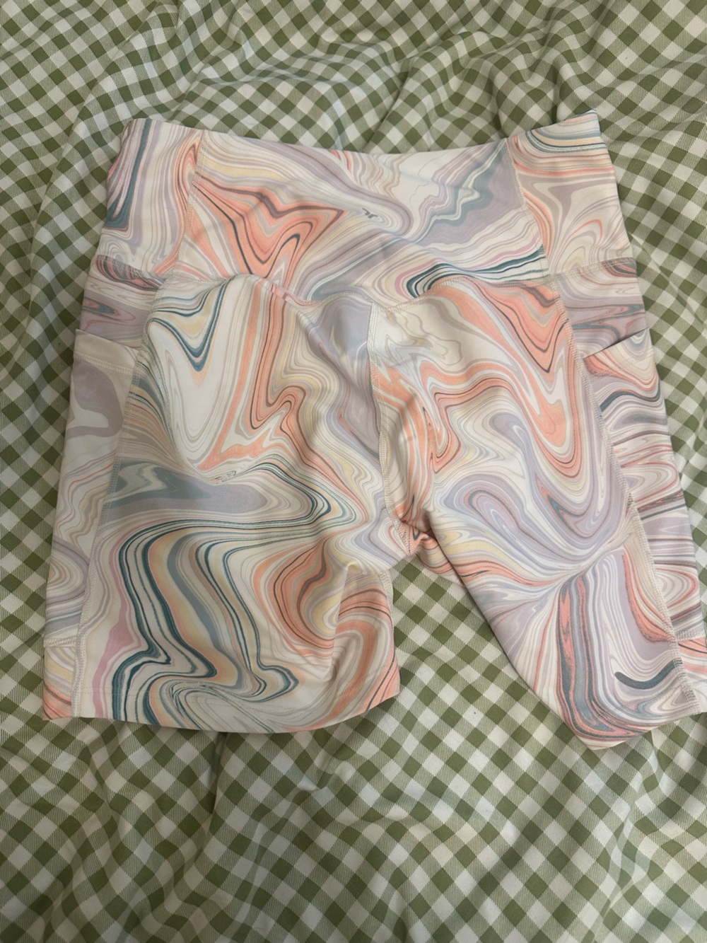 Old Navy Pastel Marble-Print Bike Shorts - Picture 4 of 5